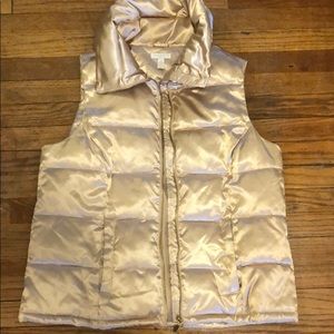Women’s puffy vest